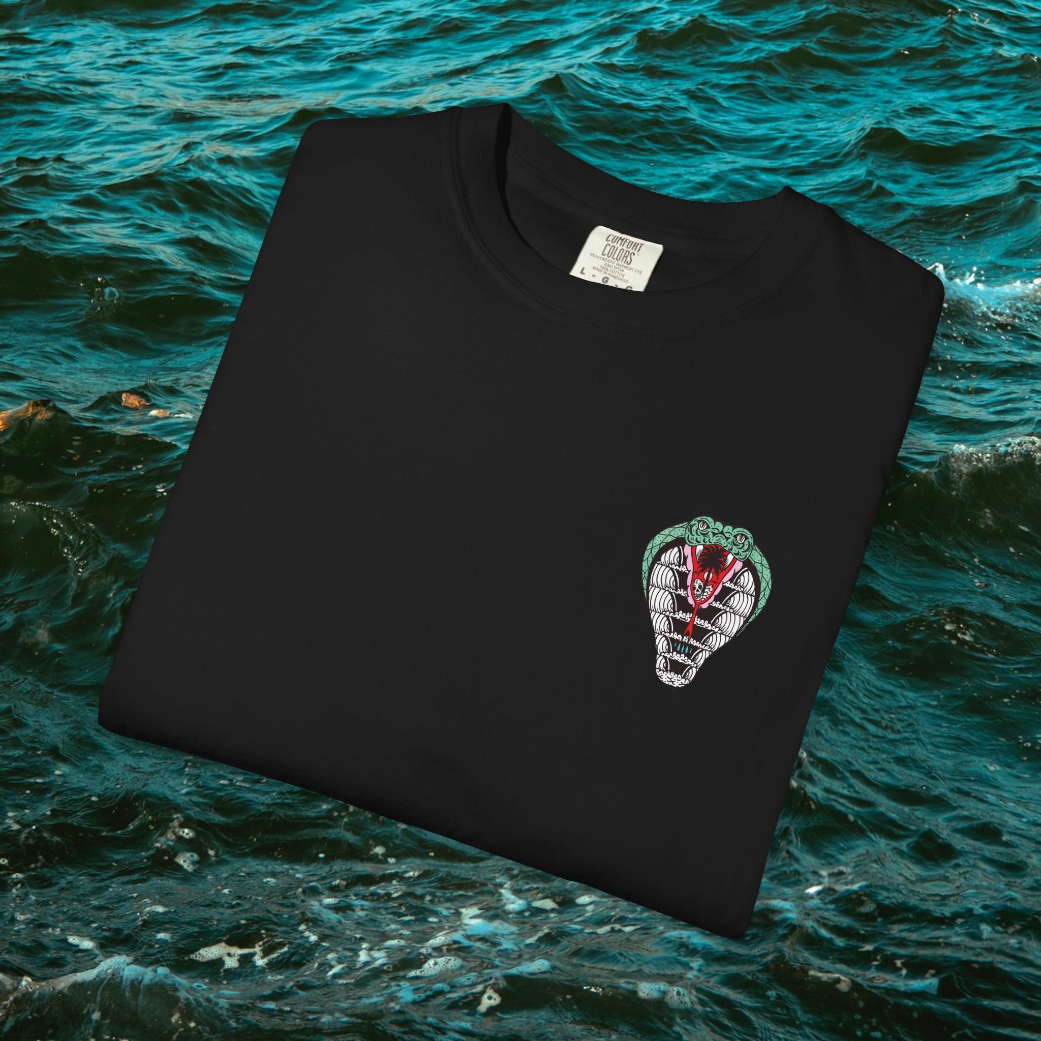 Cobra Tee