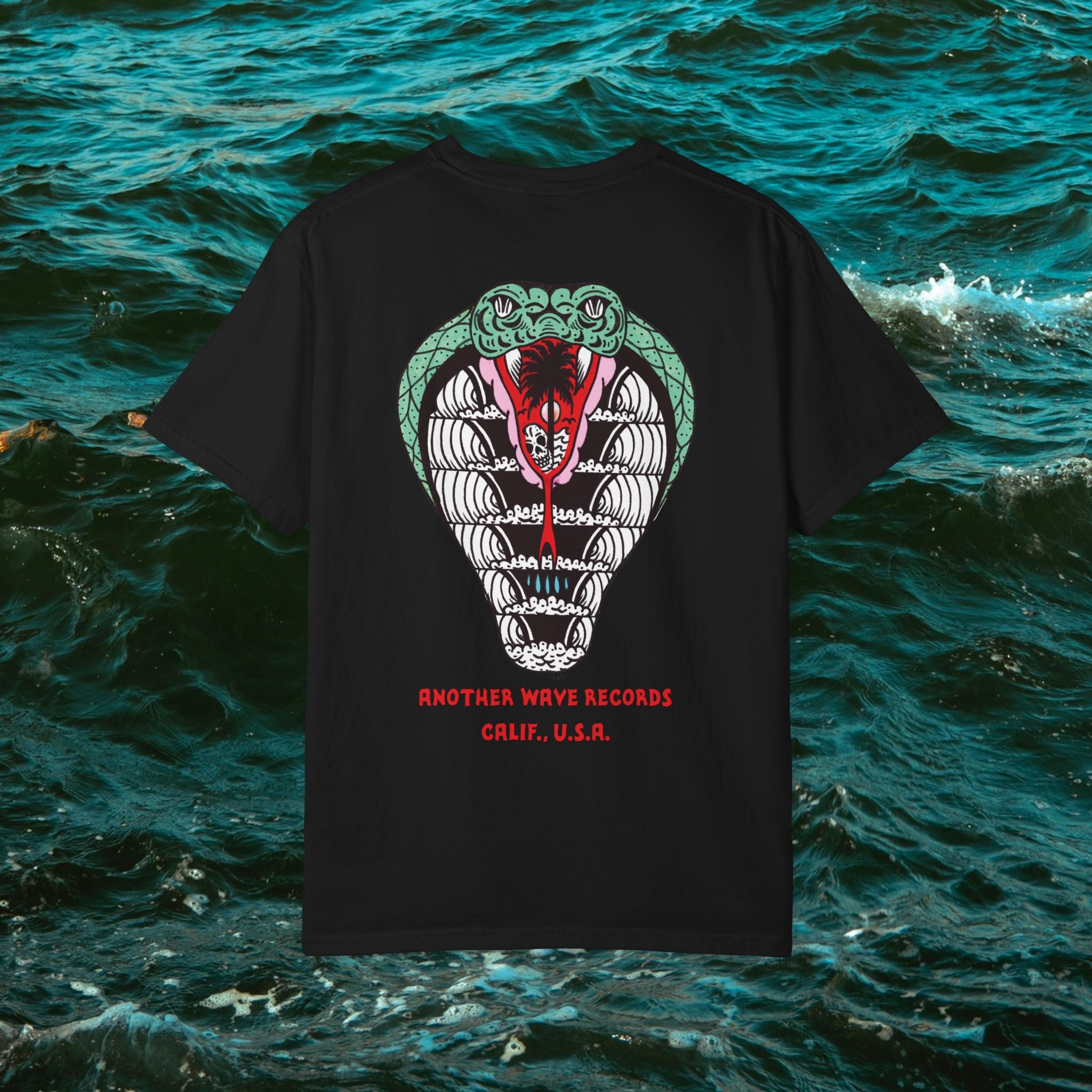Cobra Tee